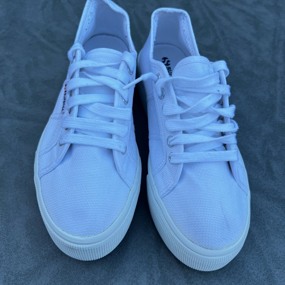 Superga women’s  White Canvas platform Sneakers